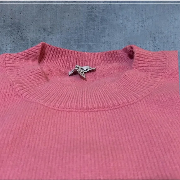 NWOT! WHITE BIRCH, WOMENS 3X LONG SLEEVE PULLOVER PINK SWEATER W/BLACK HEART. - Picture 7 of 14